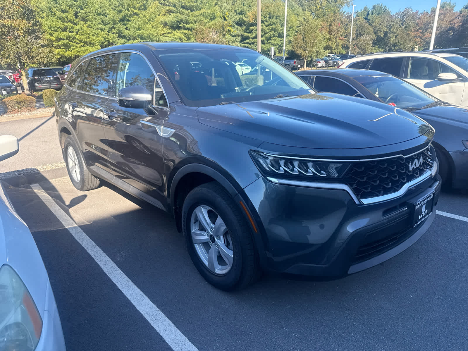 Used 2023 Kia Sorento LX AWD w/ 3rd Row Seating SUV