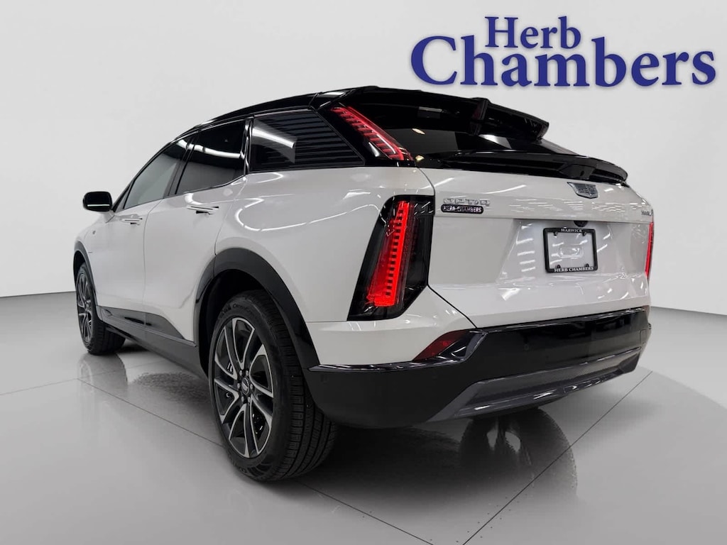 Used 2025 CADILLAC OPTIQ Sport 1 AWD SUV