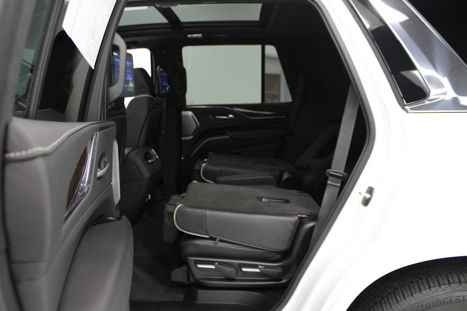 2024 Cadillac Escalade Premium Luxury Platinum - Photo 51