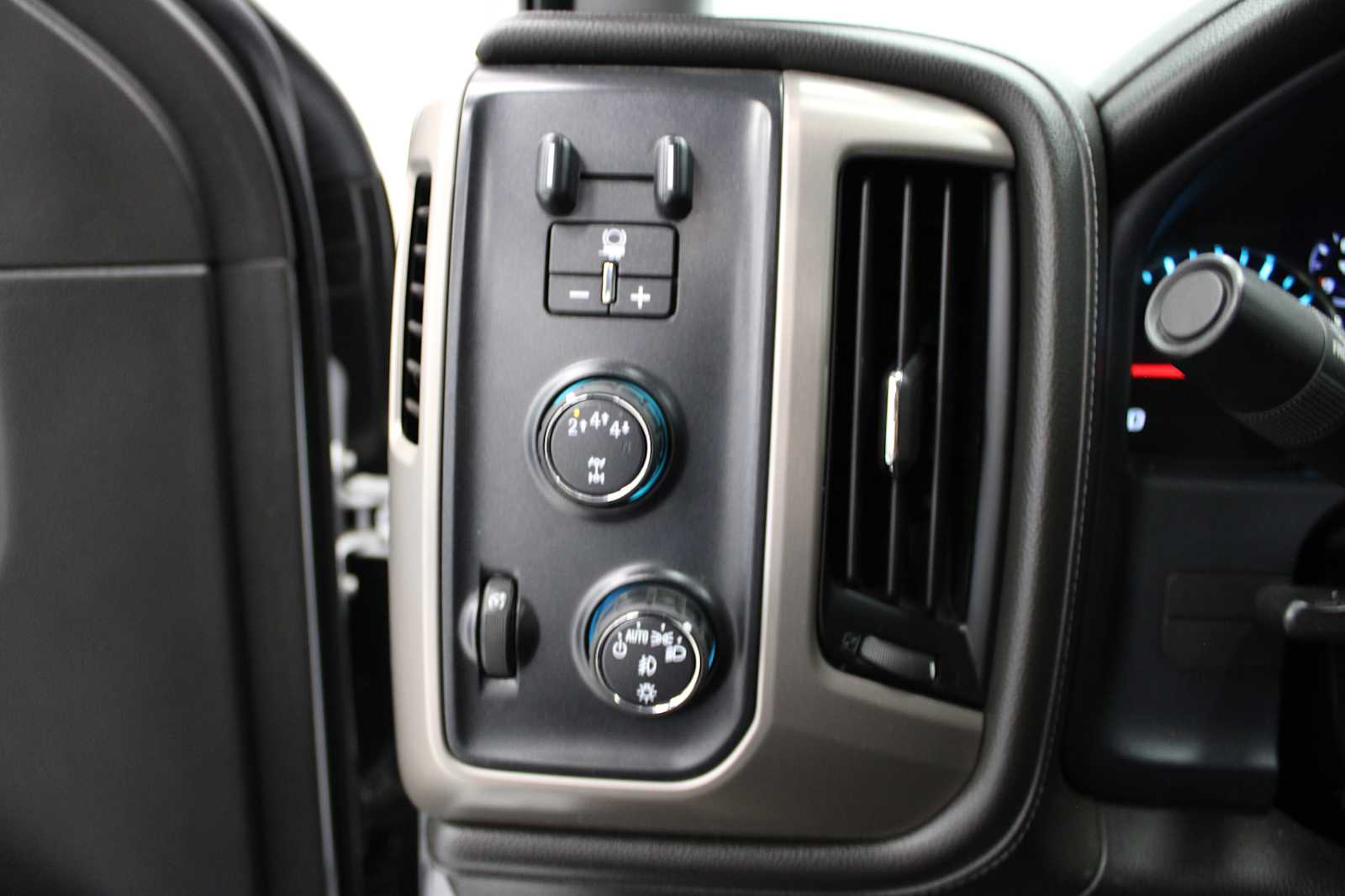 2017 GMC Sierra 3500 Denali HD Denali - Photo 21
