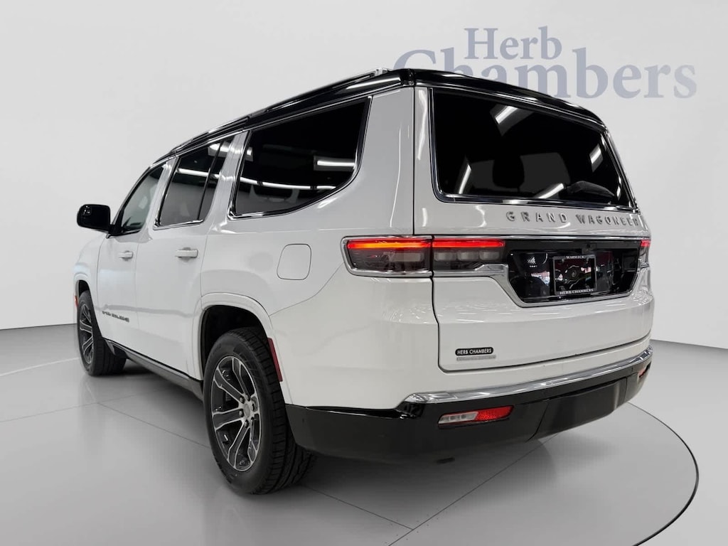 Used 2023 Jeep Grand Wagoneer 4x4 V8 w/ 20" Wheels SUV
