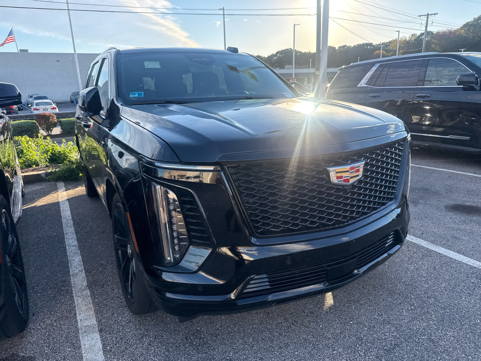 Used 2025 CADILLAC Escalade Sport 4WD w/ 24" 7-Spoke Alloy Wheels & Touring Package SUV