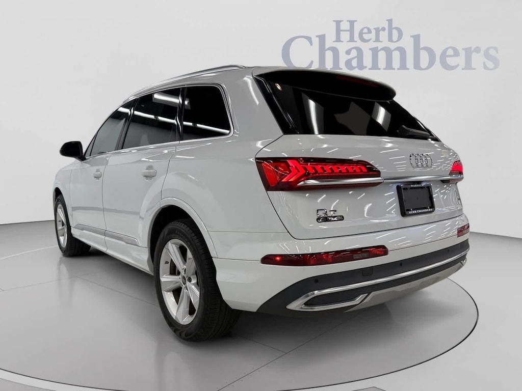 Used 2023 Audi Q7 quattro Premium Utility