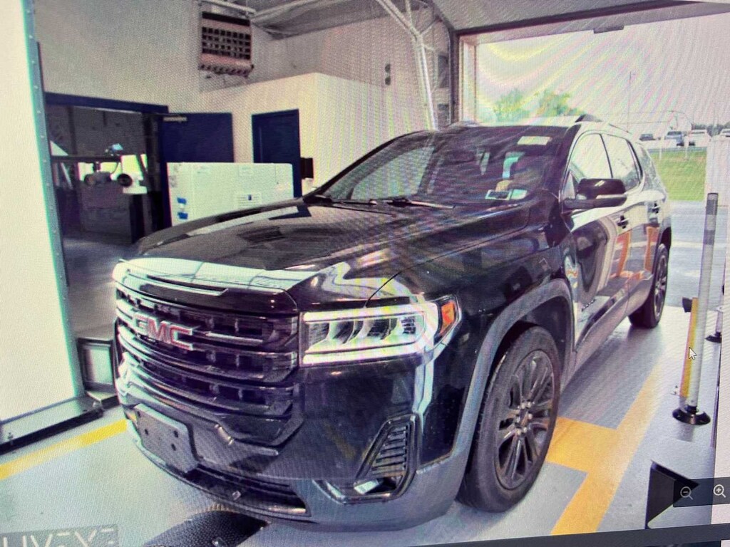 Used 2023 GMC Acadia SLT SUV
