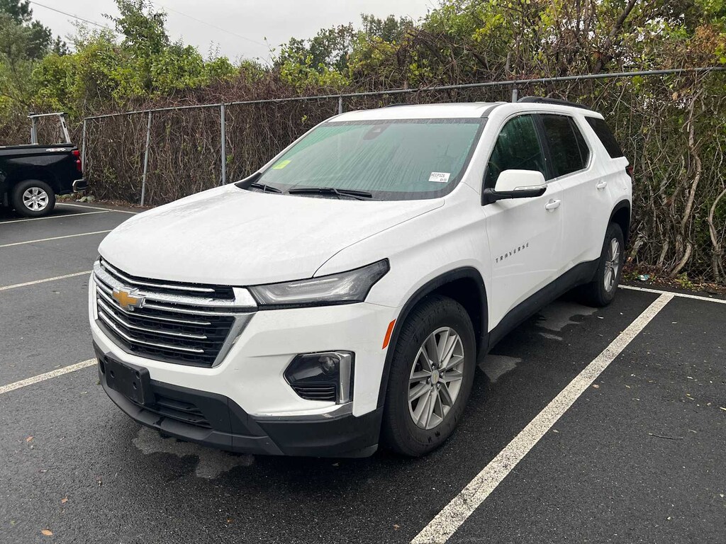 Used 2023 Chevrolet Traverse LT Cloth SUV