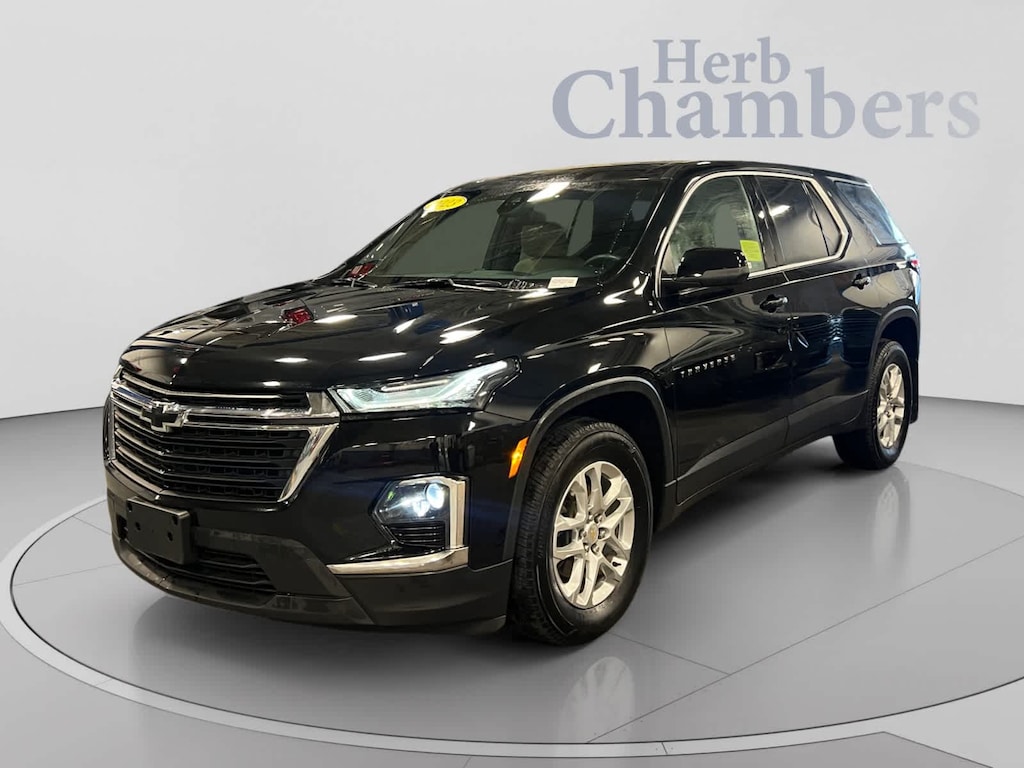 Used 2023 Chevrolet Traverse LS SUV