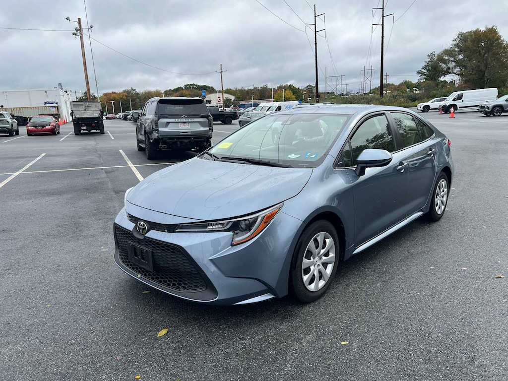 Used 2022 Toyota Corolla LE Sedan