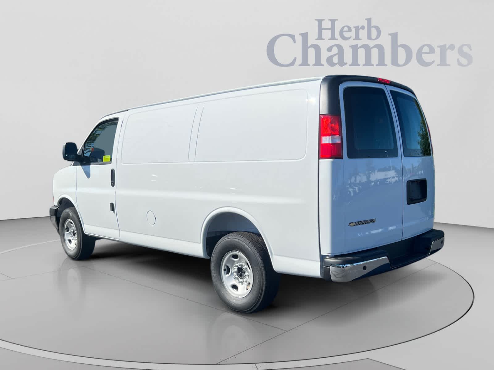 2025 Chevrolet Express Cargo Work Van - Photo 3