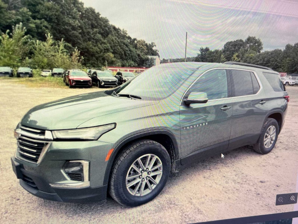Used 2023 Chevrolet Traverse LT Cloth SUV