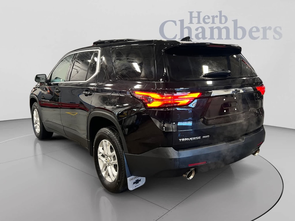 Used 2023 Chevrolet Traverse LS SUV