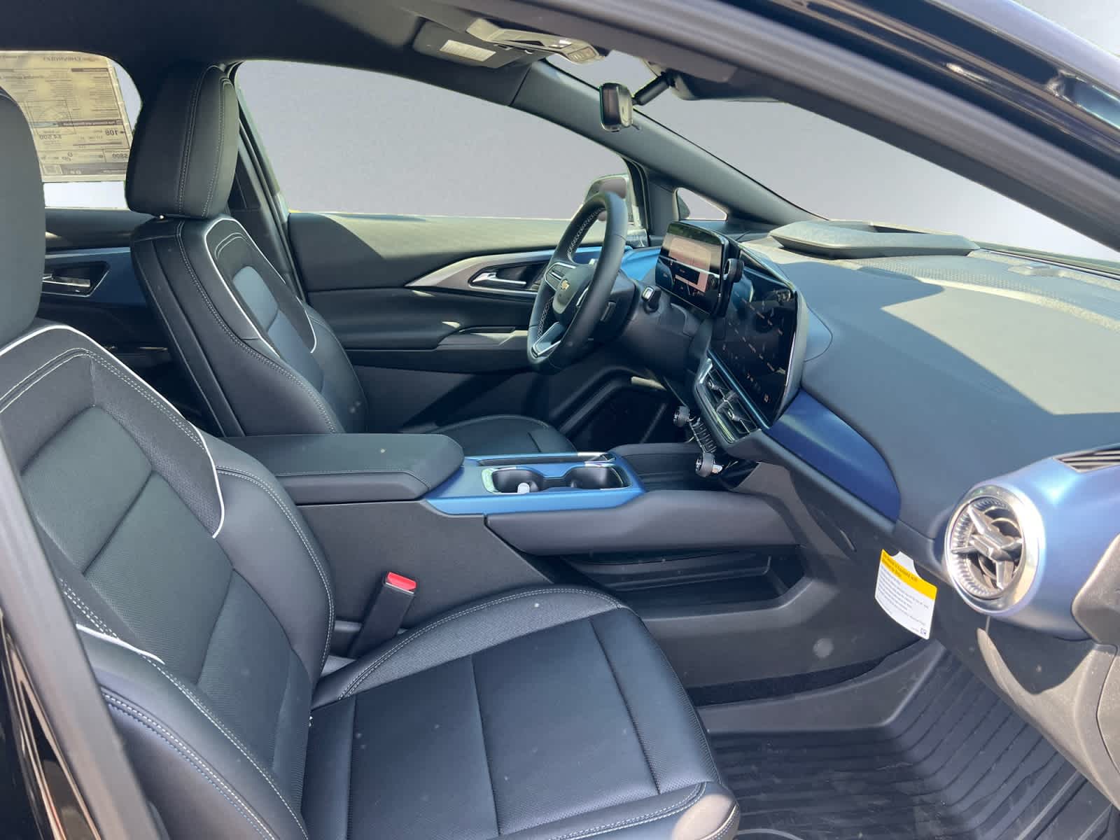 2026 Chevrolet Equinox EV 2LT - Photo 19