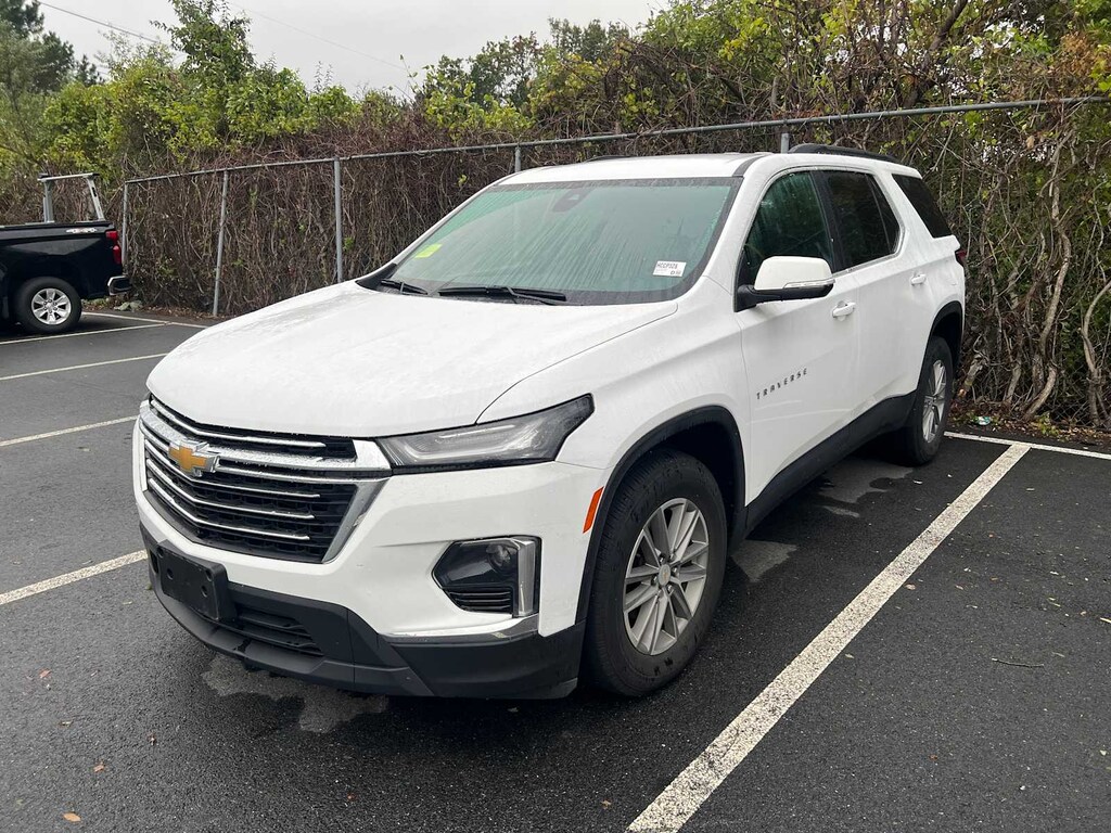 Used 2023 Chevrolet Traverse LT Cloth SUV
