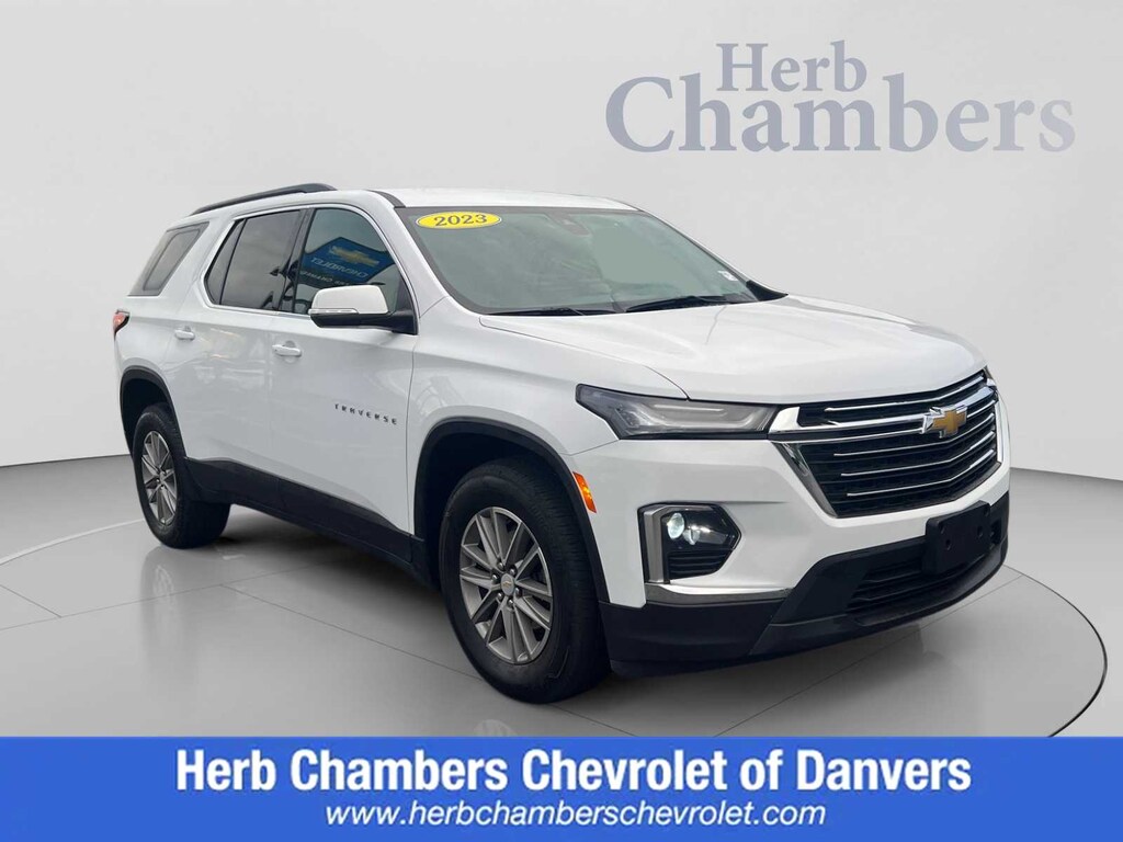 Used 2023 Chevrolet Traverse LT Cloth SUV
