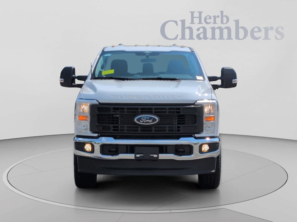 New 2026 Ford Super Duty F-350 SRW Pickup XL 4WD Reg Cab 8 Box Truck Regular Cab