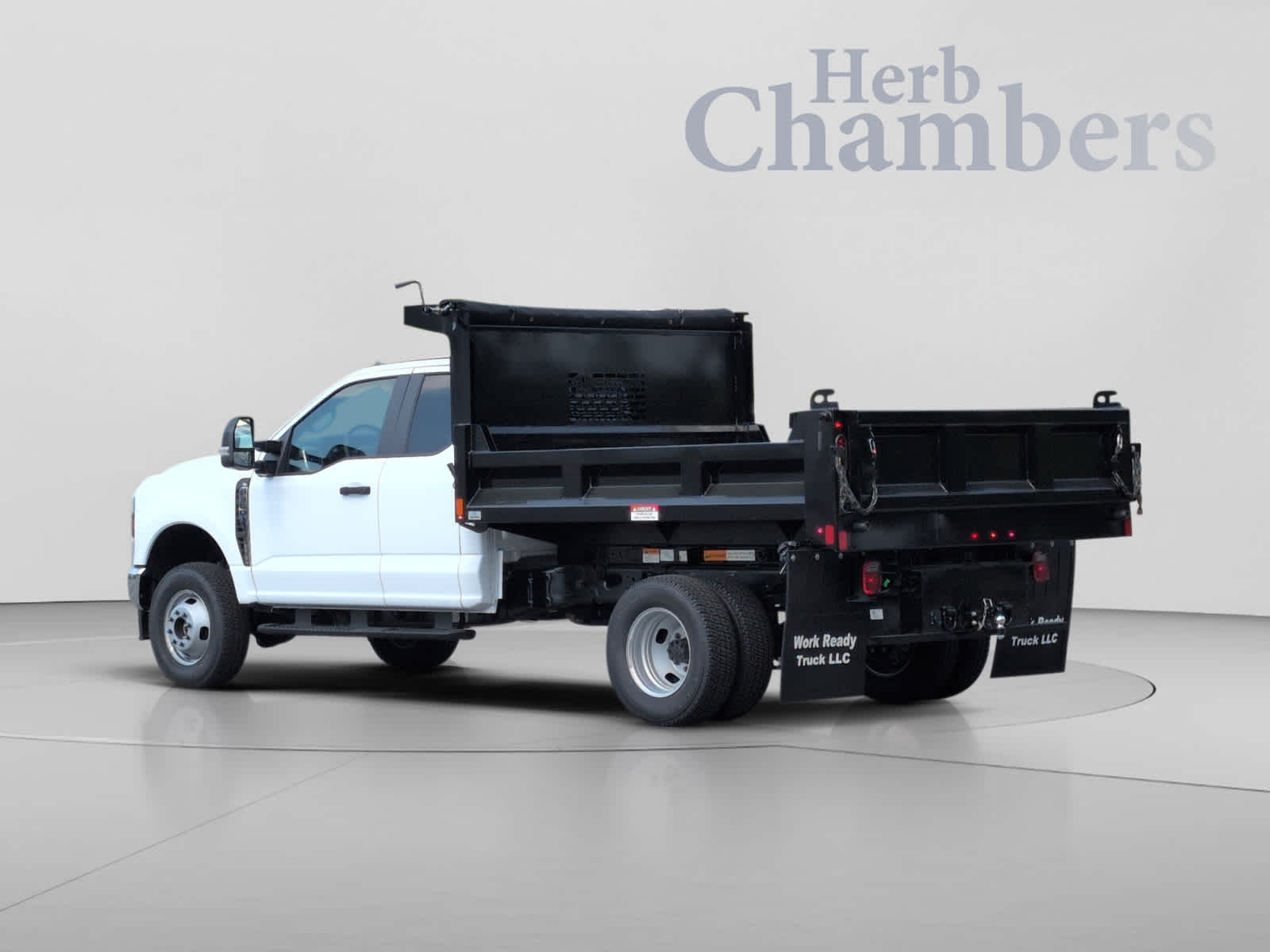 New 2026 Ford Super Duty F-350 DRW Chassis Cab XL 4WD Supercab 168 WB 60 CA Truck Super Cab