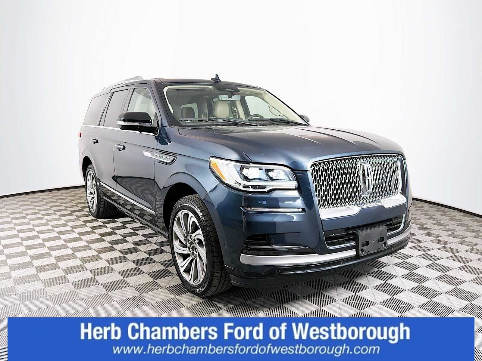 2022 Lincoln Navigator