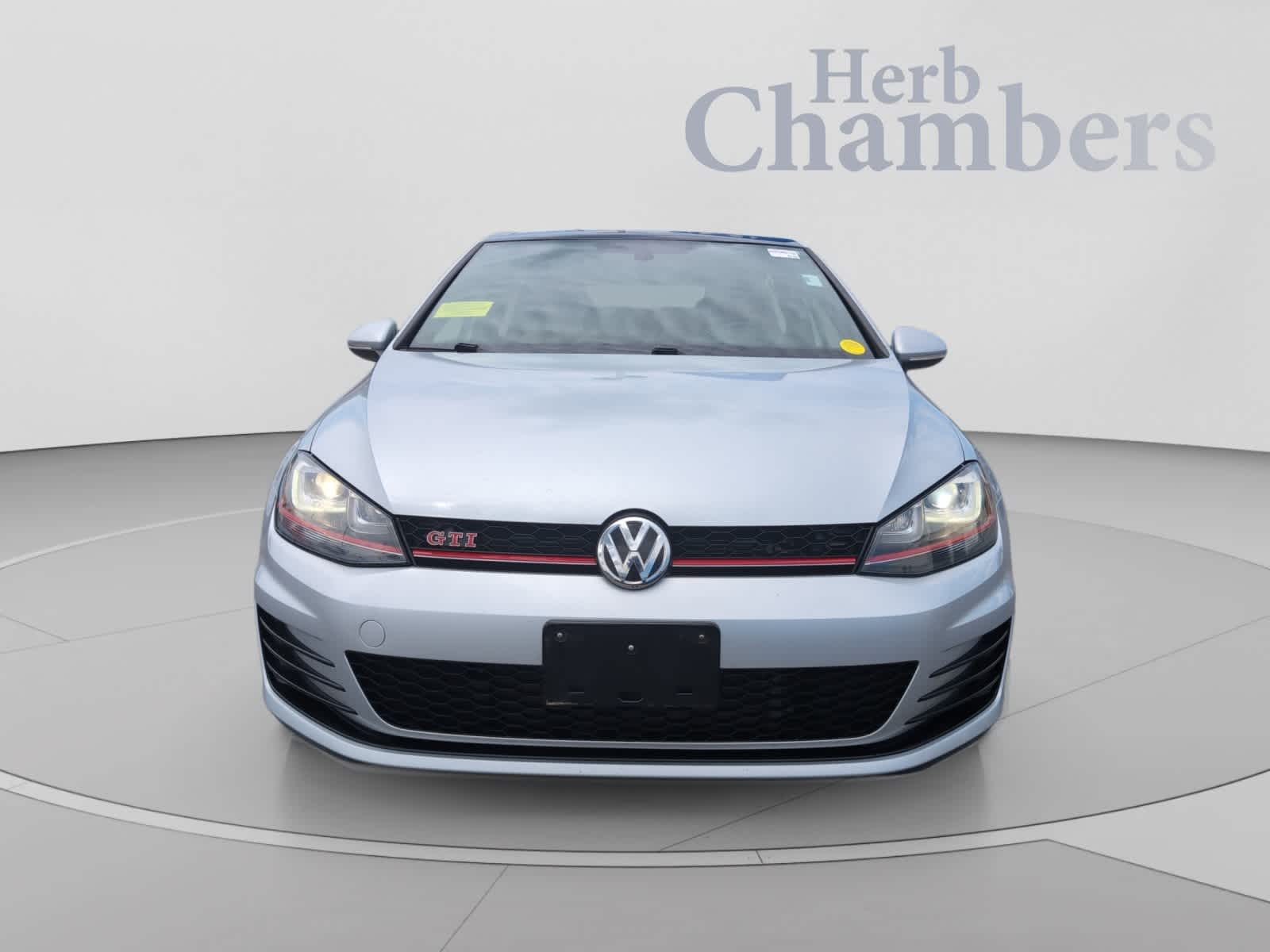 3VW547AU6GM021136