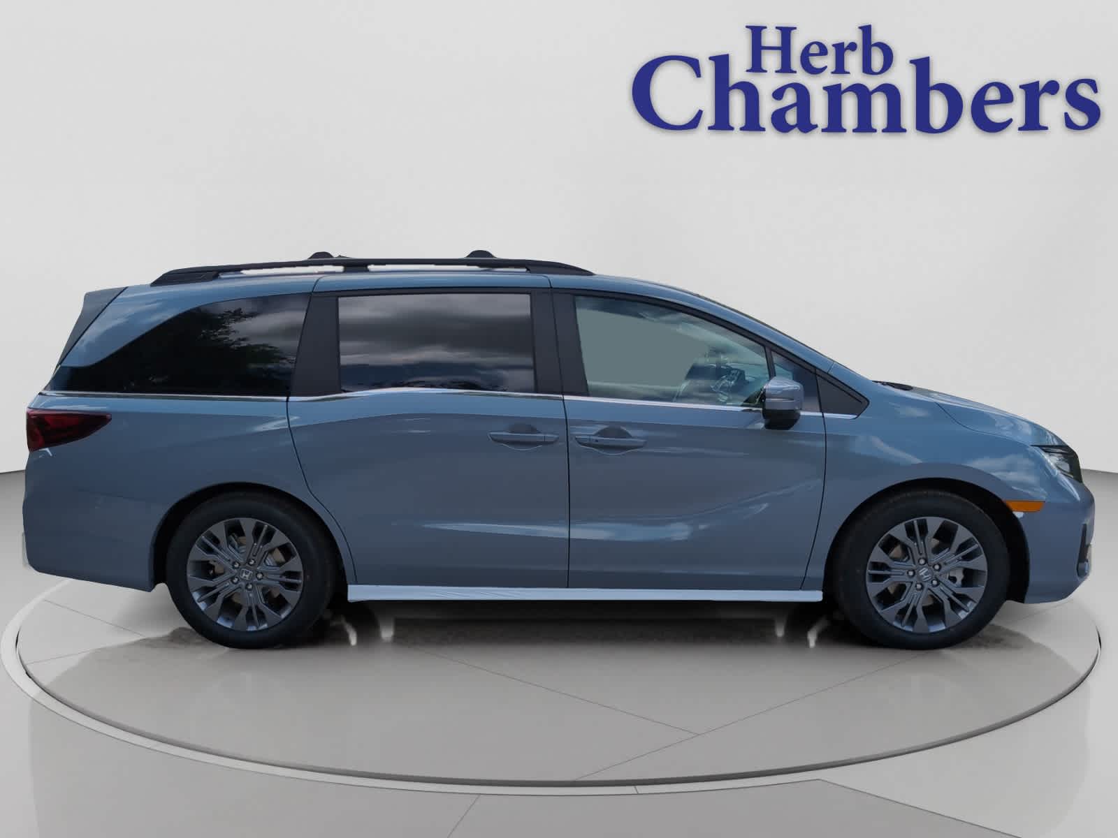2026 Honda Odyssey Touring - Photo 11