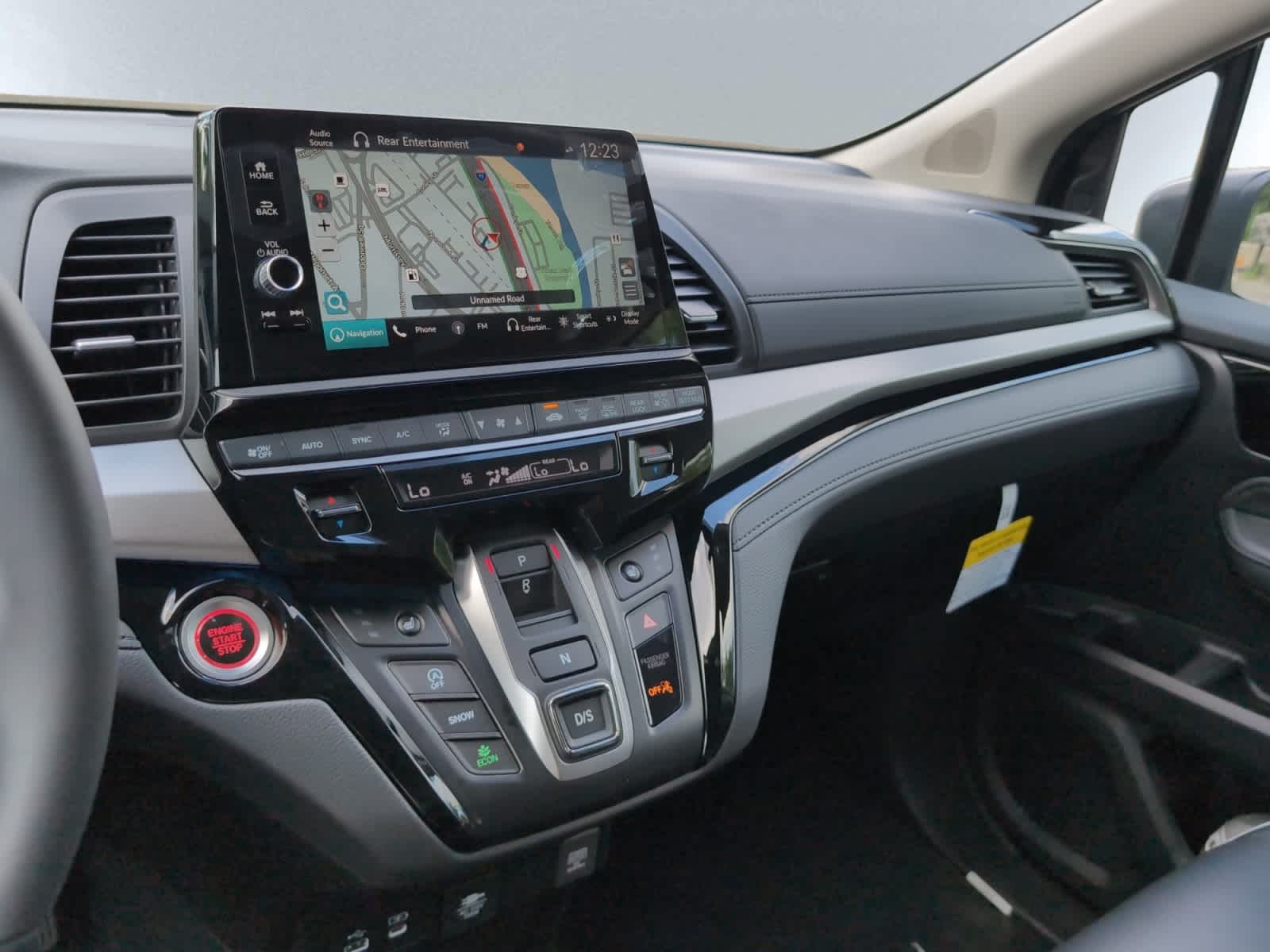 2026 Honda Odyssey Touring - Photo 16