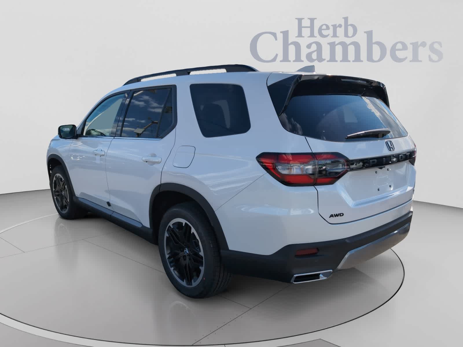 New 2026 Honda Pilot Touring S SUV
