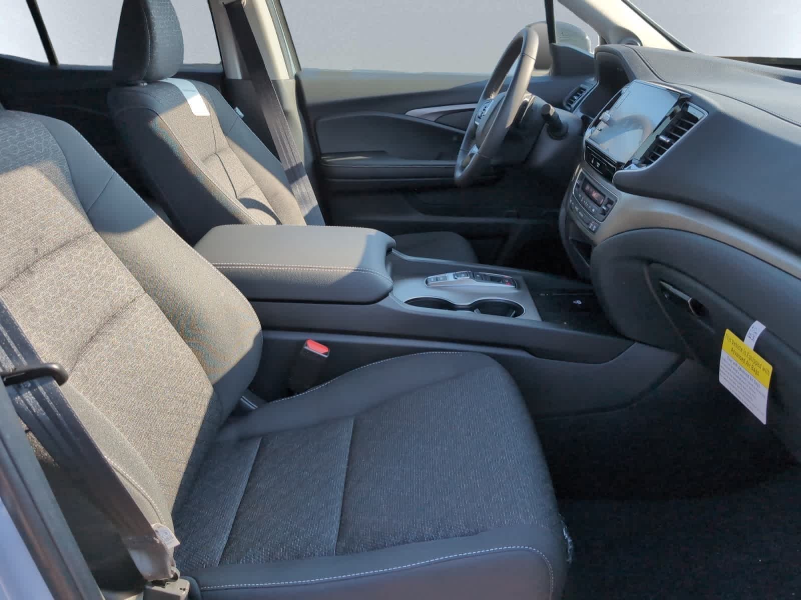 2025 Honda Ridgeline Sport - Photo 6