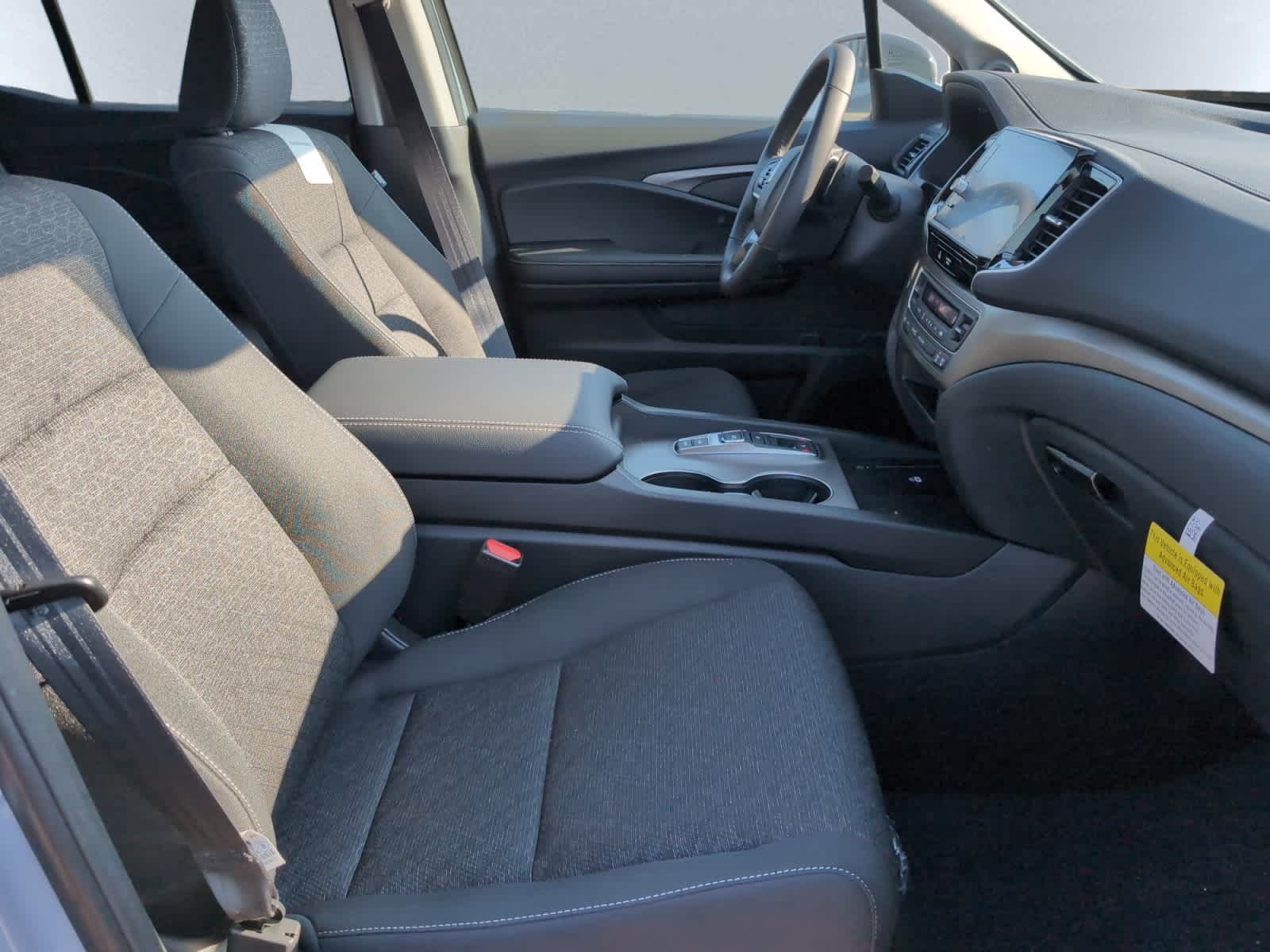 2025 Honda Ridgeline Sport - Photo 6