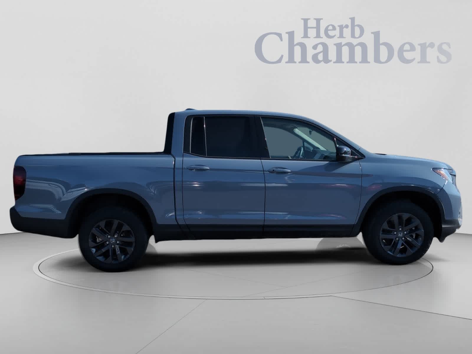 2025 Honda Ridgeline Sport - Photo 9