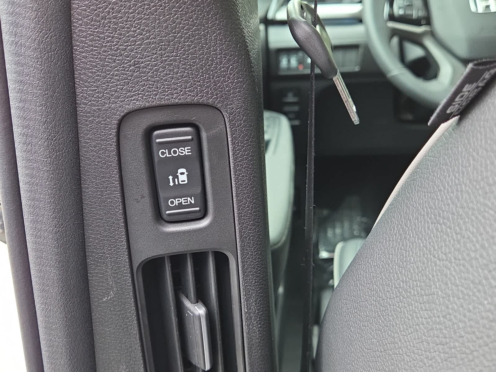 2026 Honda Odyssey Touring - Photo 26