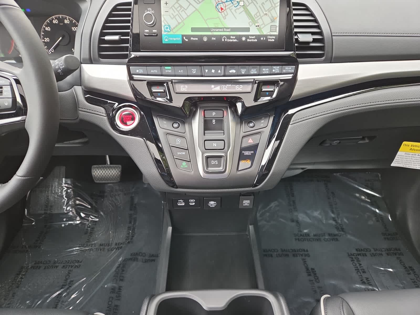 2026 Honda Odyssey Touring - Photo 17
