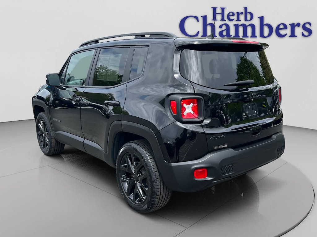 Used 2023 Jeep Renegade Latitude SUV