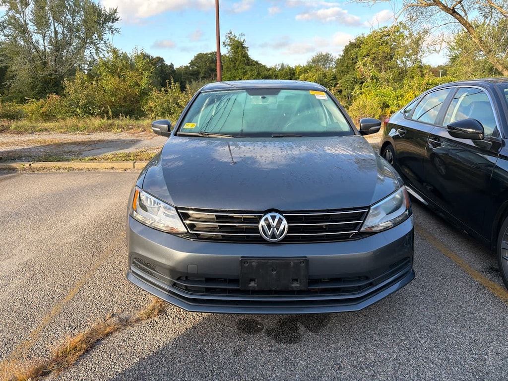 Used 2016 Volkswagen Jetta 1.4T SE w/Connectivity Automatic Sedan