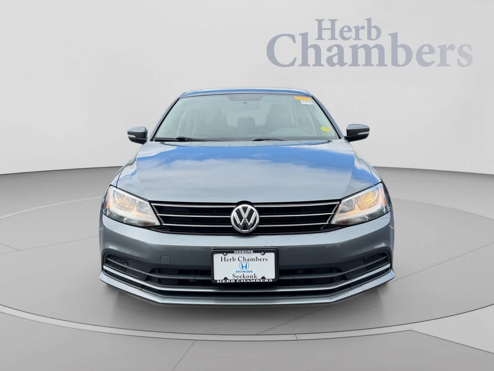 Used 2016 Volkswagen Jetta SE with VIN 3VWD67AJ8GM327007 for sale in Seekonk, MA