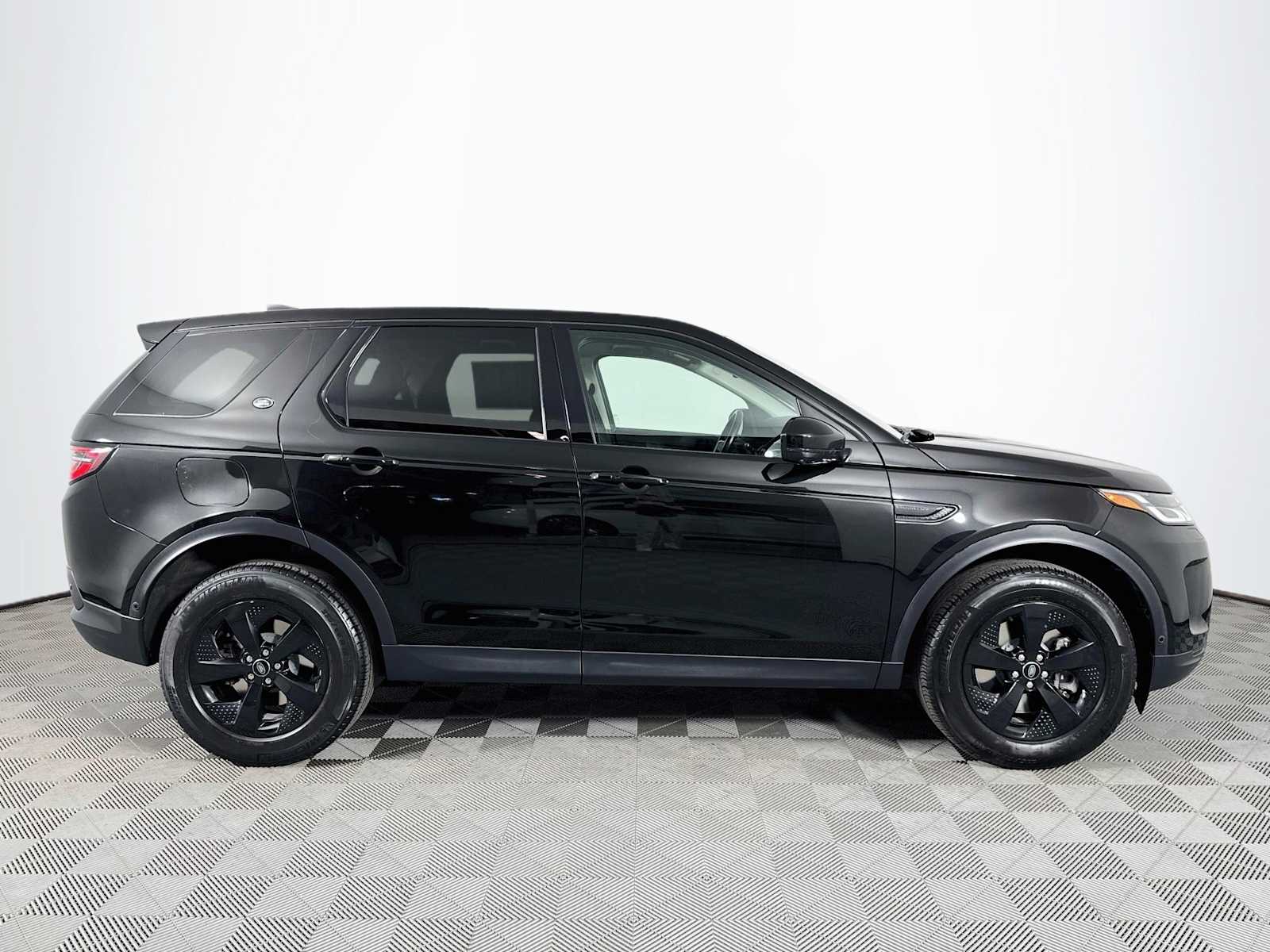 Used 2021 Land Rover Discovery Sport SE SUV