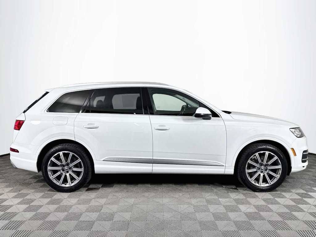 Used 2019 Audi Q7 Premium Plus SUV