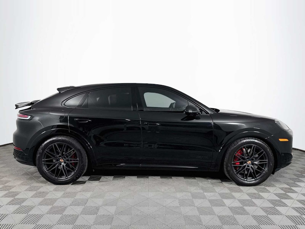 Used 2025 Porsche Cayenne GTS SUV