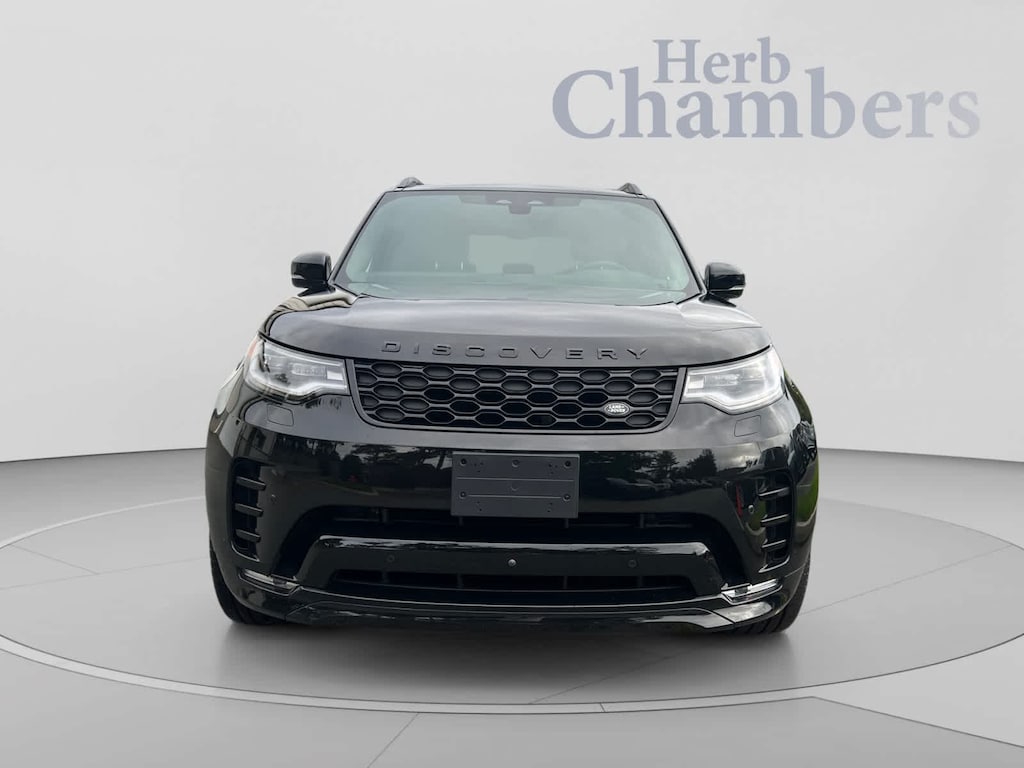 Used 2025 Land Rover Discovery Dynamic SE SUV