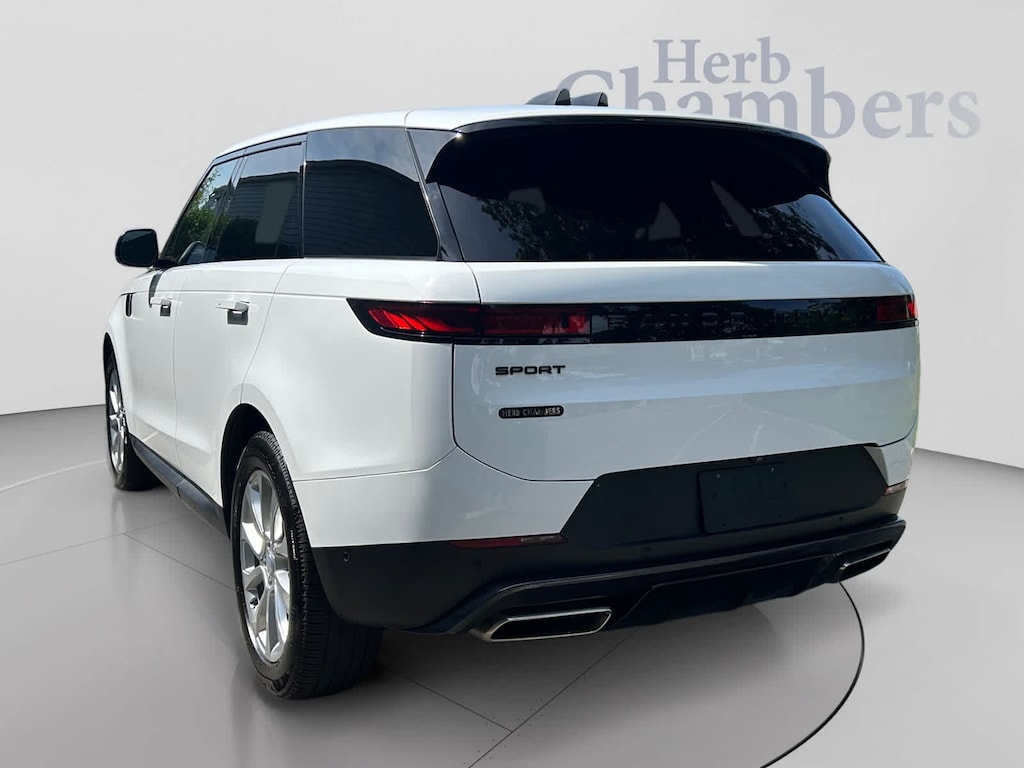 Used 2025 Land Rover Range Rover Sport SE SUV