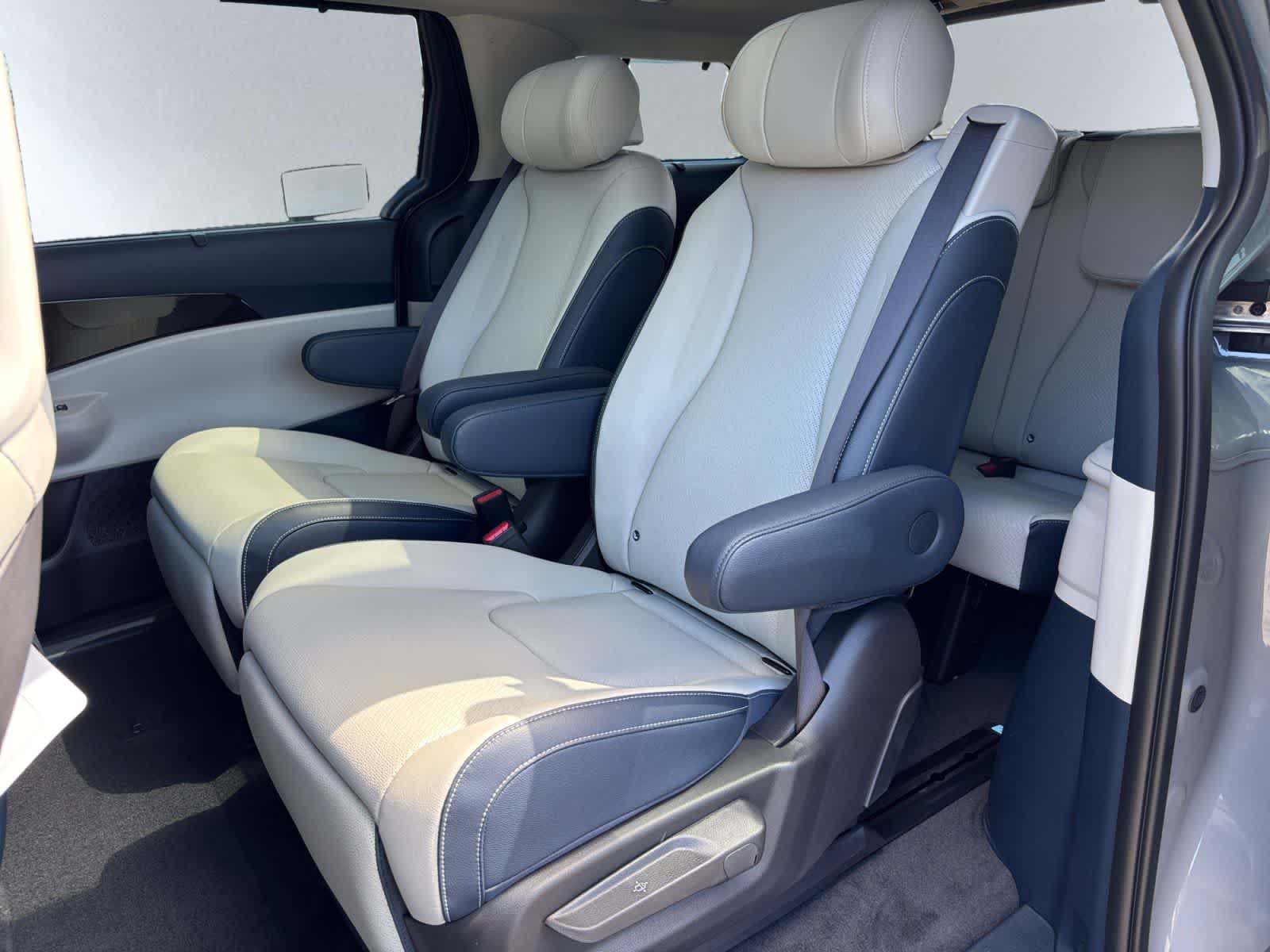 2026 Kia Carnival SX Prestige - Photo 13