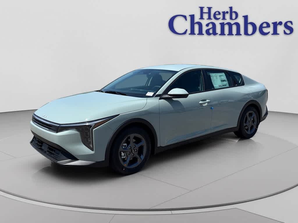 New 2026 Kia K4 LXS Sedan