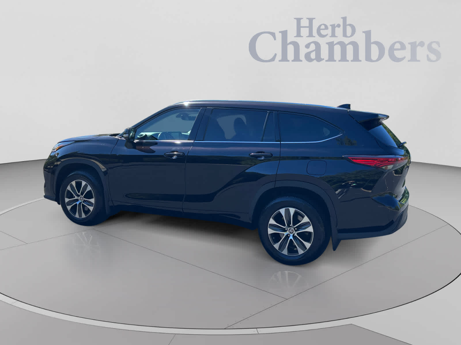 Used 2020 Toyota Highlander XLE SUV