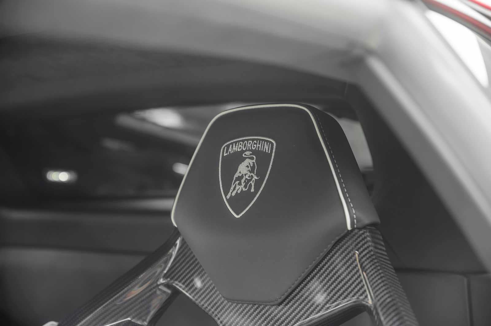 2021 Lamborghini Huracan EVO - Photo 27