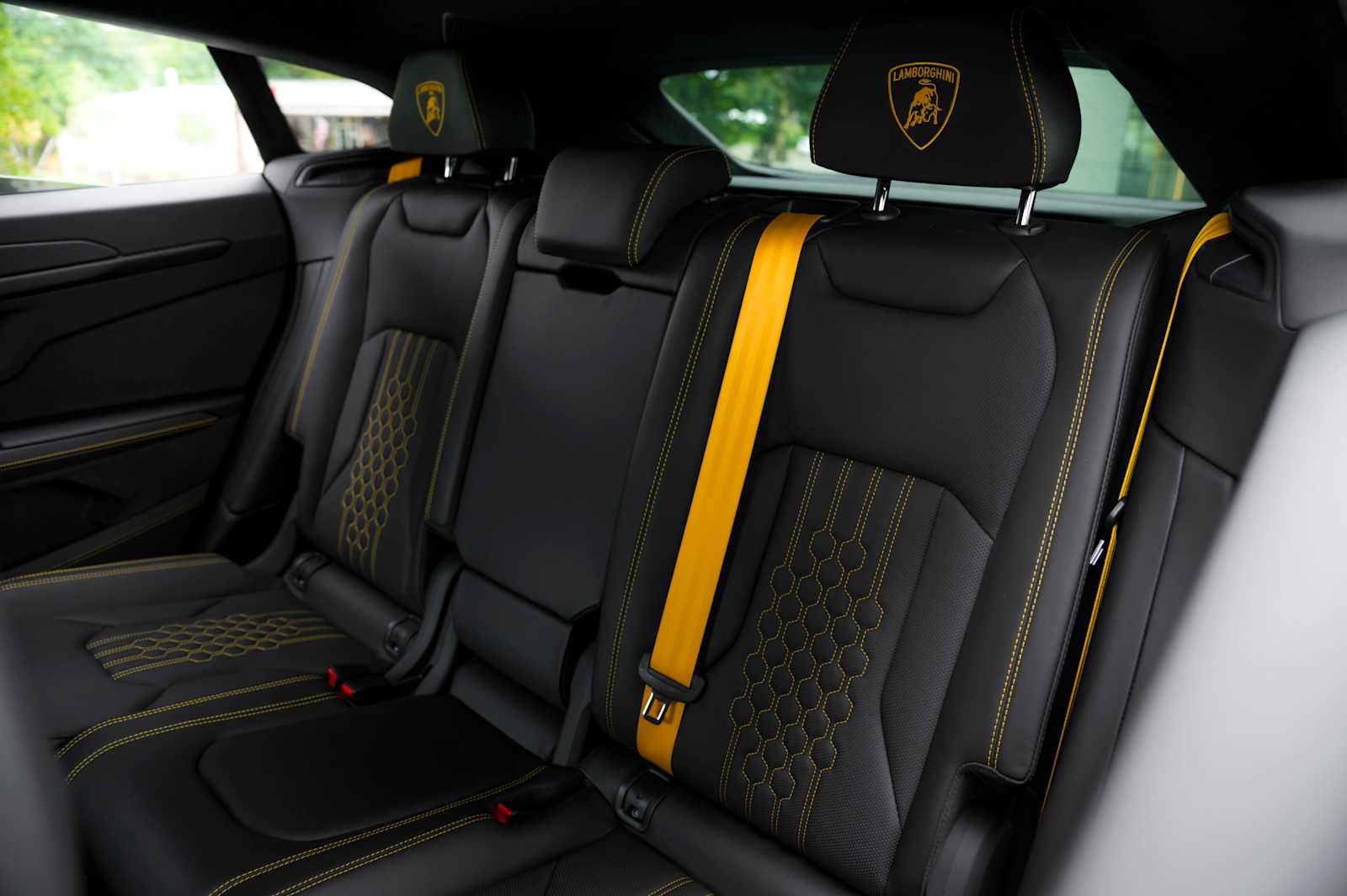 2026 Lamborghini Urus SE - Photo 30