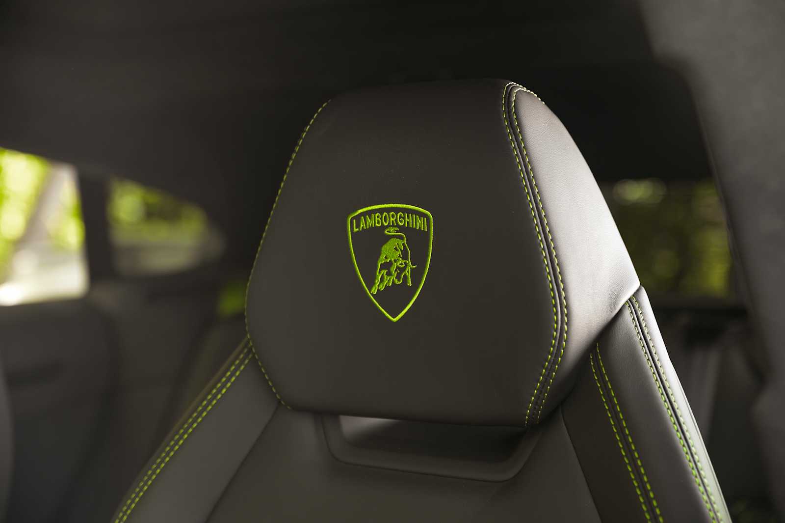 2024 Lamborghini Urus S - Photo 29