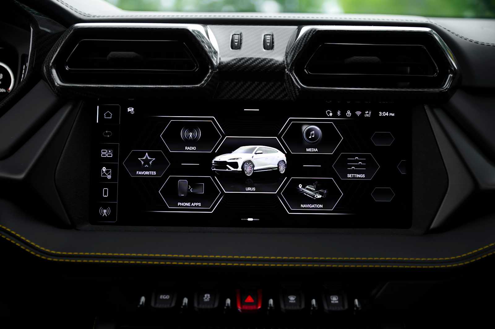 2026 Lamborghini Urus SE - Photo 44
