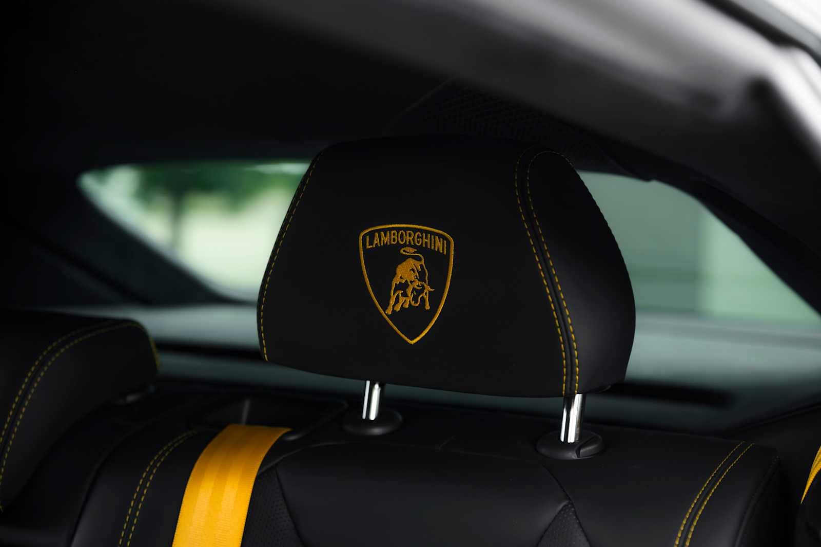 2026 Lamborghini Urus SE - Photo 32