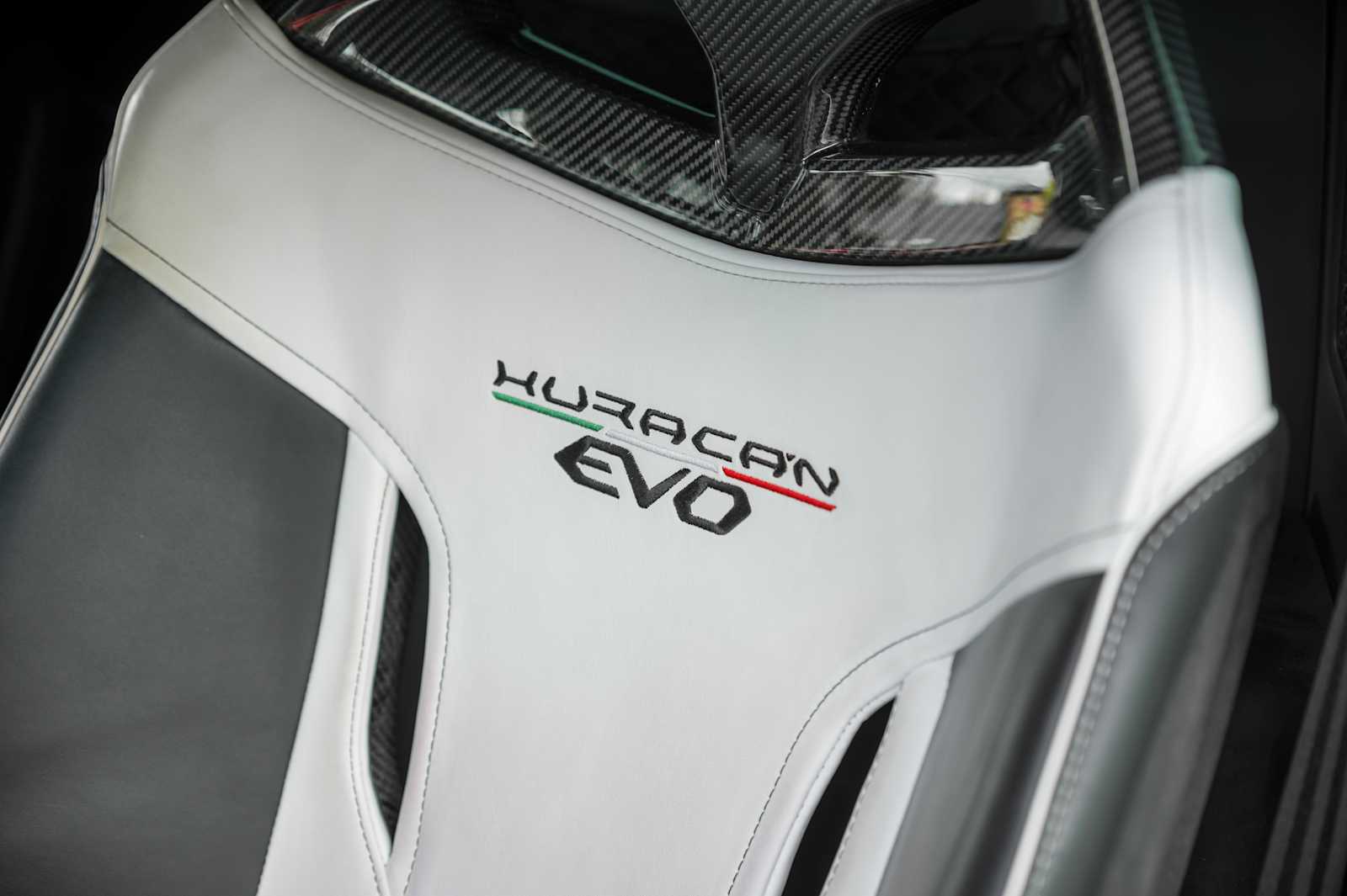 2021 Lamborghini Huracan EVO - Photo 25