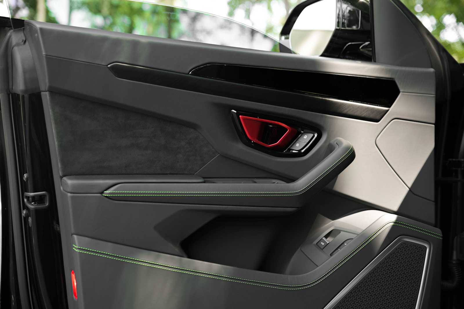 2024 Lamborghini Urus S - Photo 20