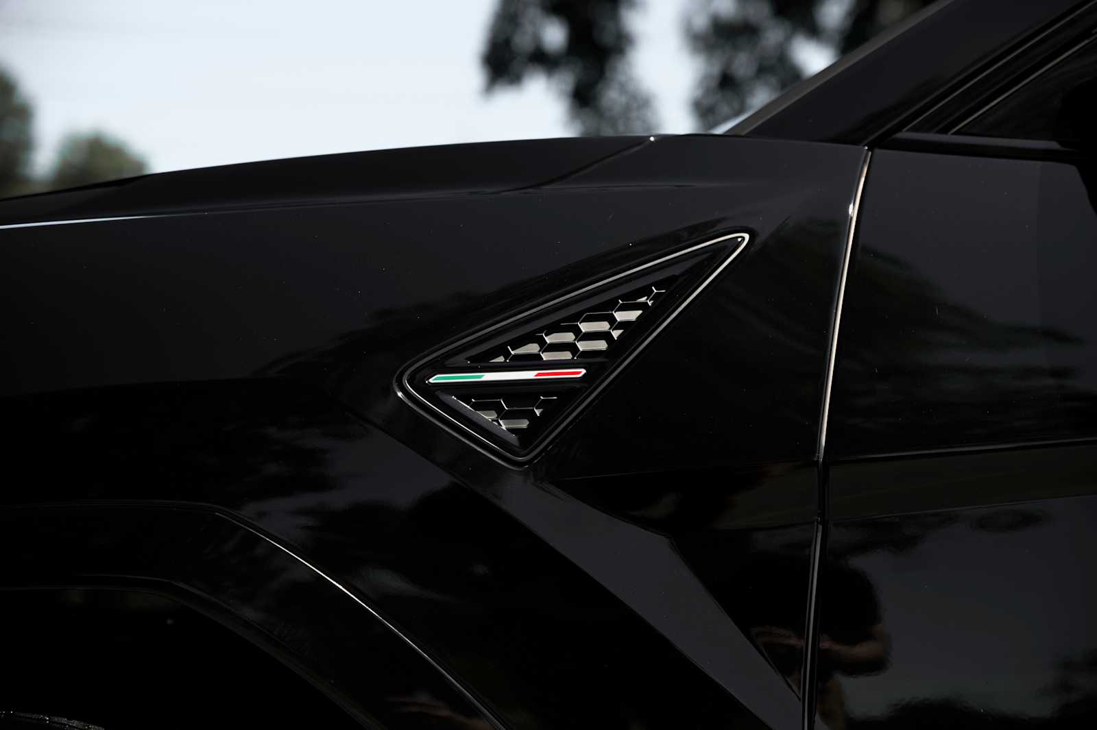 2024 Lamborghini Urus S - Photo 12