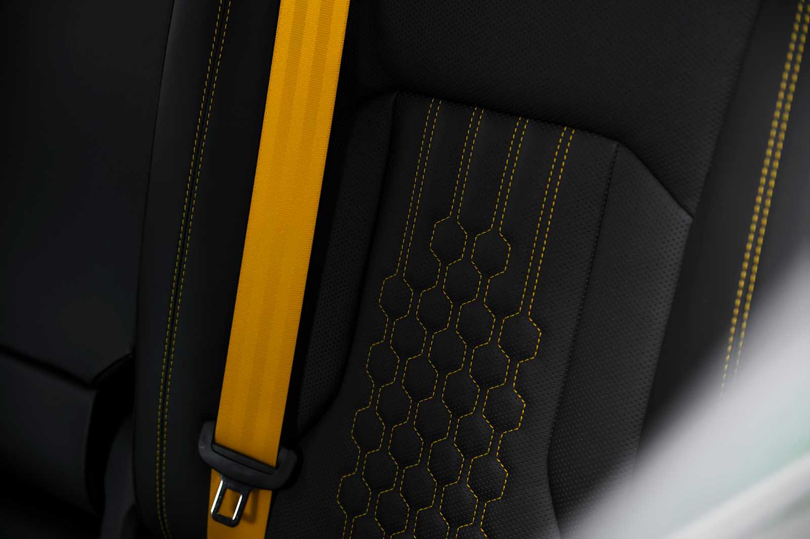 2026 Lamborghini Urus SE - Photo 31