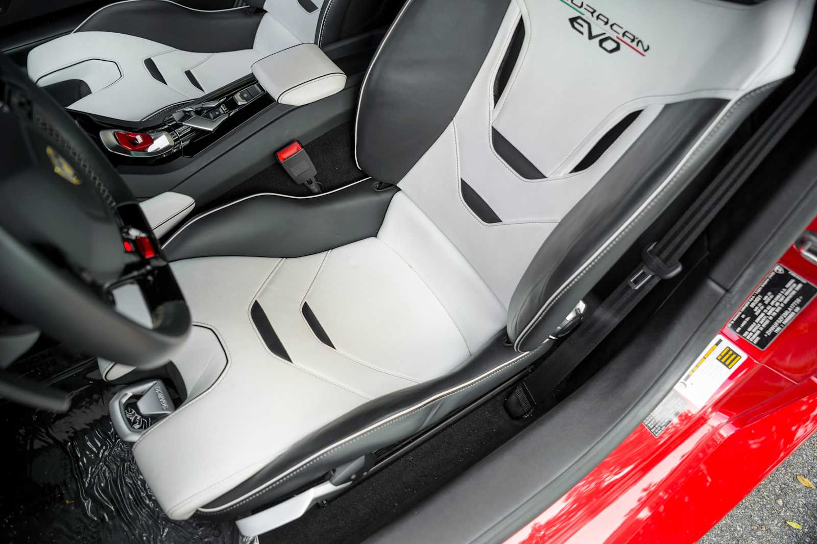 2021 Lamborghini Huracan EVO - Photo 24